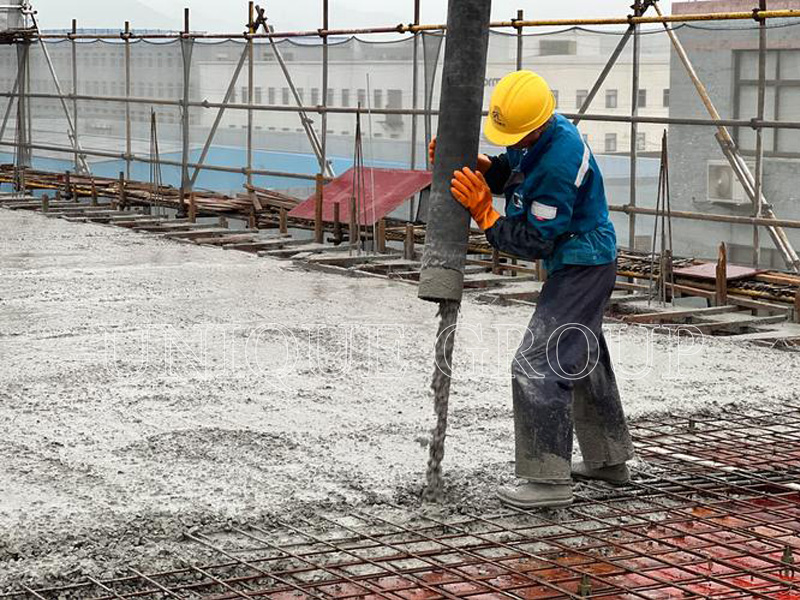 concrete pumping -3.jpg